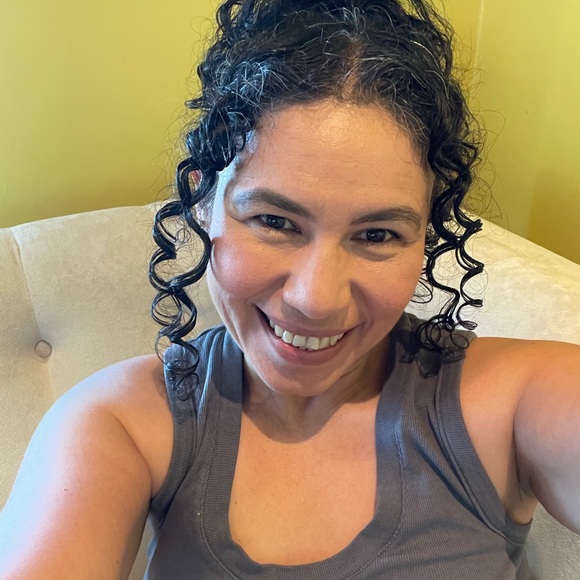 Meet your Posher, Karen - Picture 1 of 1